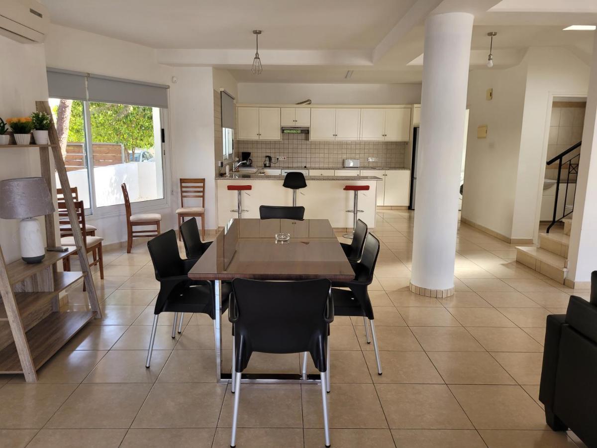 Elean Villa Paphos Exteriör bild