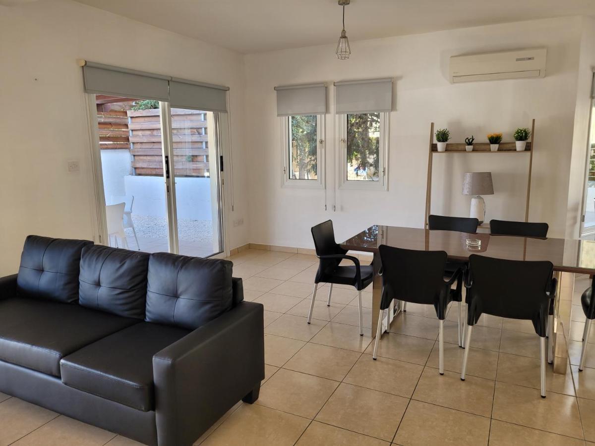 Elean Villa Paphos Exteriör bild